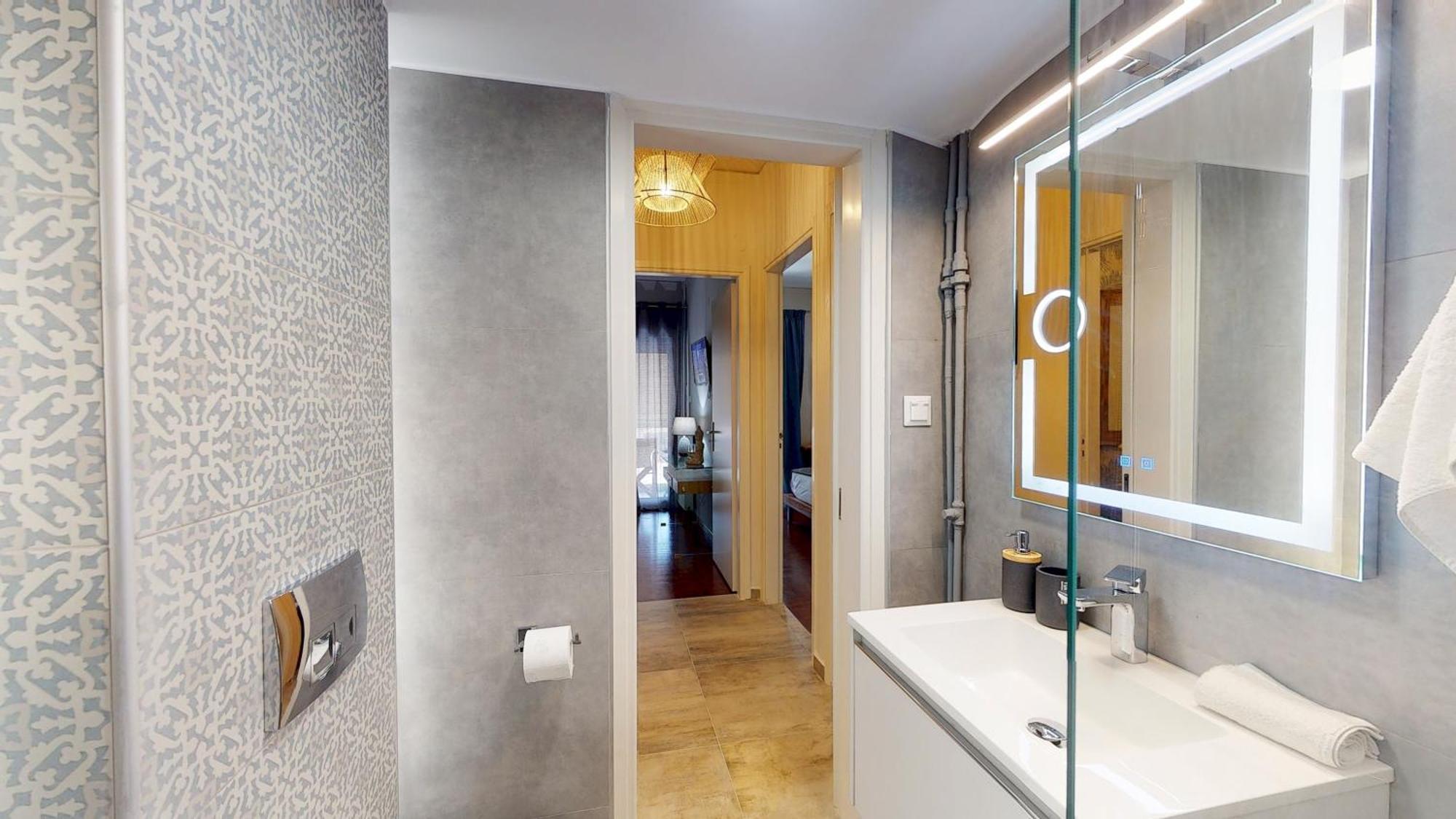 Motley Luxury Apartment By Estia Iraklion Buitenkant foto